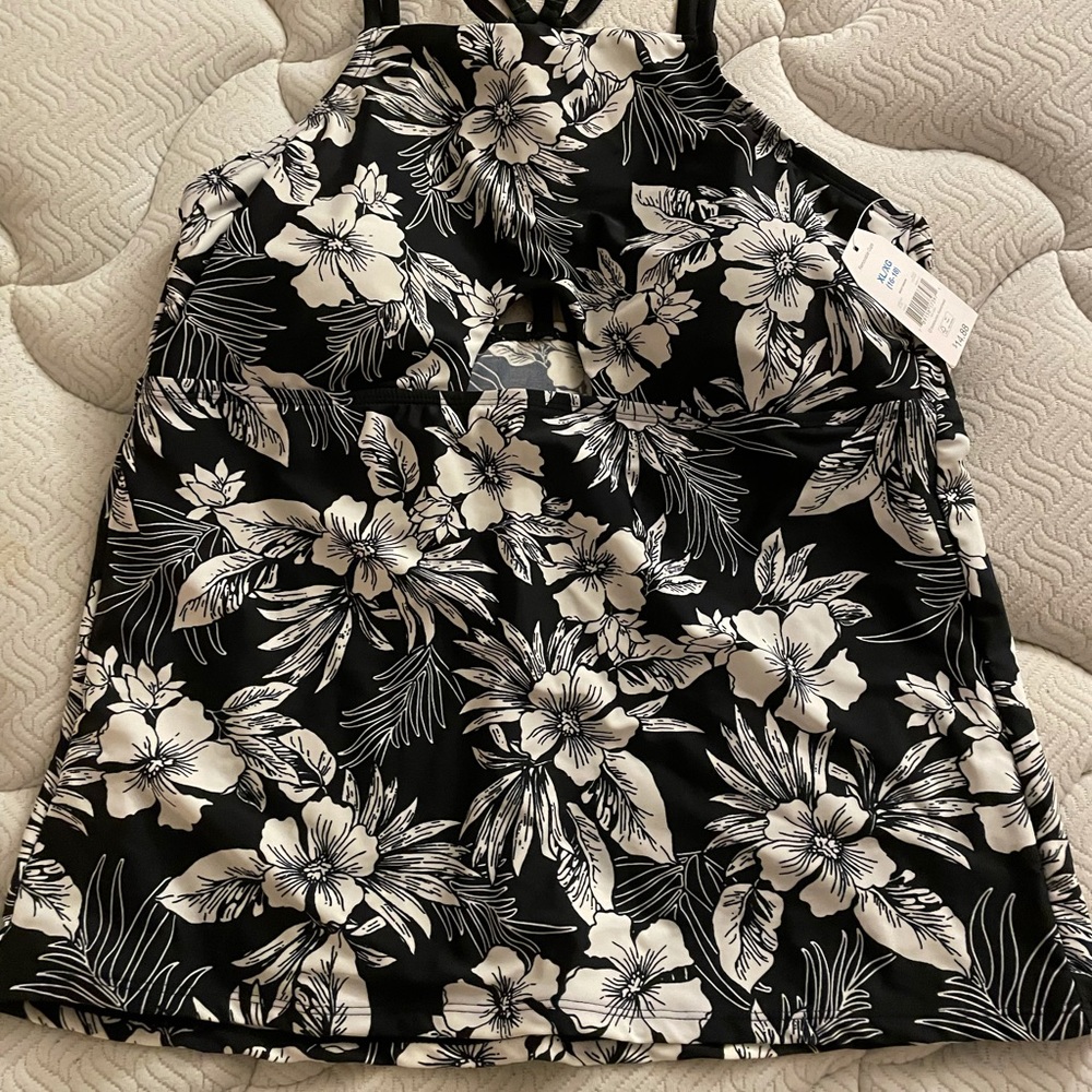 Time and Tru Racer-back Swim Top - Size 16/18